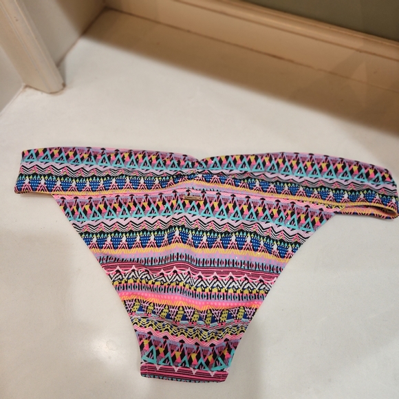 Victoria's Secret Geometric Pink Blue Black 32C Top M Bottom 2 Piece Bikini Swim - Picture 11 of 13